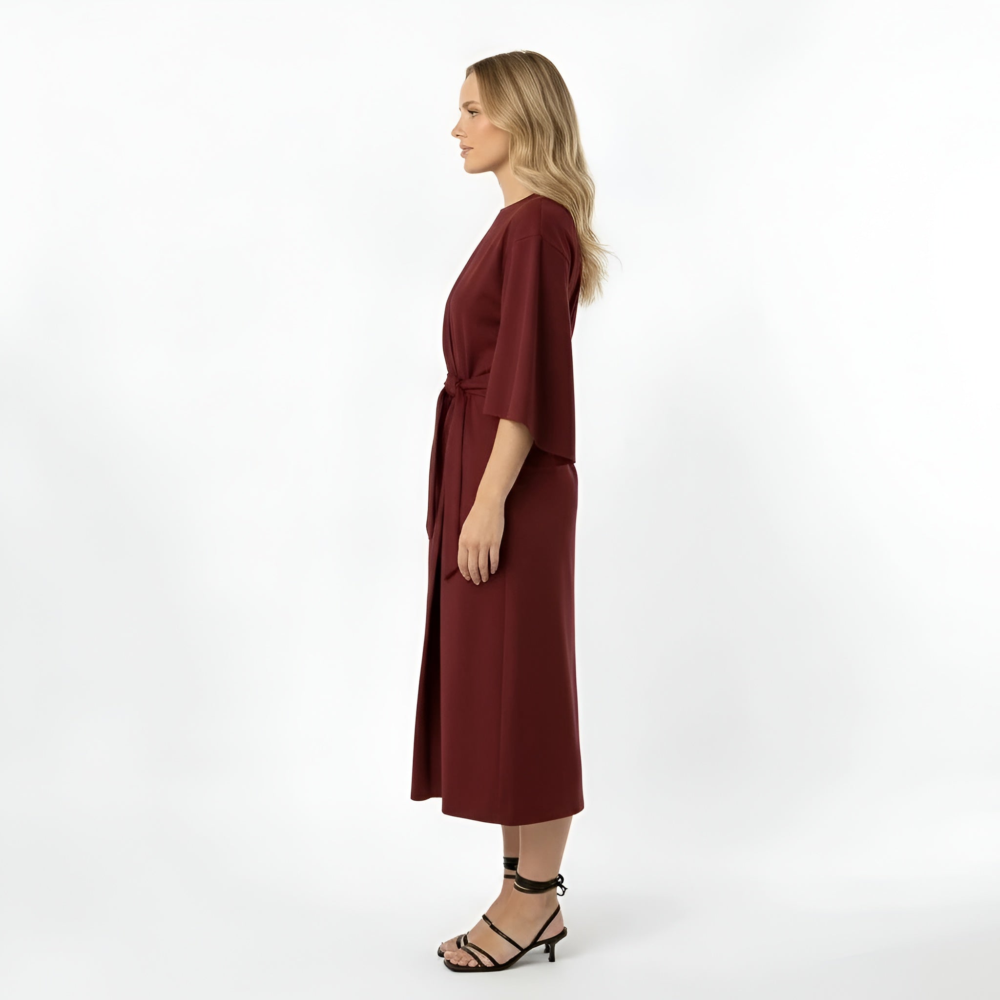 Vestido Midi de Poliéster con Cinturón y Mangas 3/4 de Diseño Cruzado