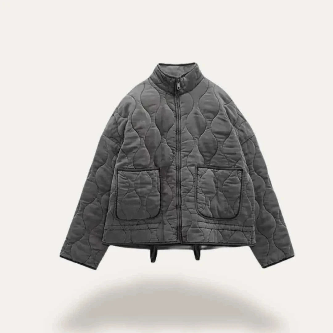 Chaqueta Acolchada para Mujer con Corte Entallado y Botonadura Oculta