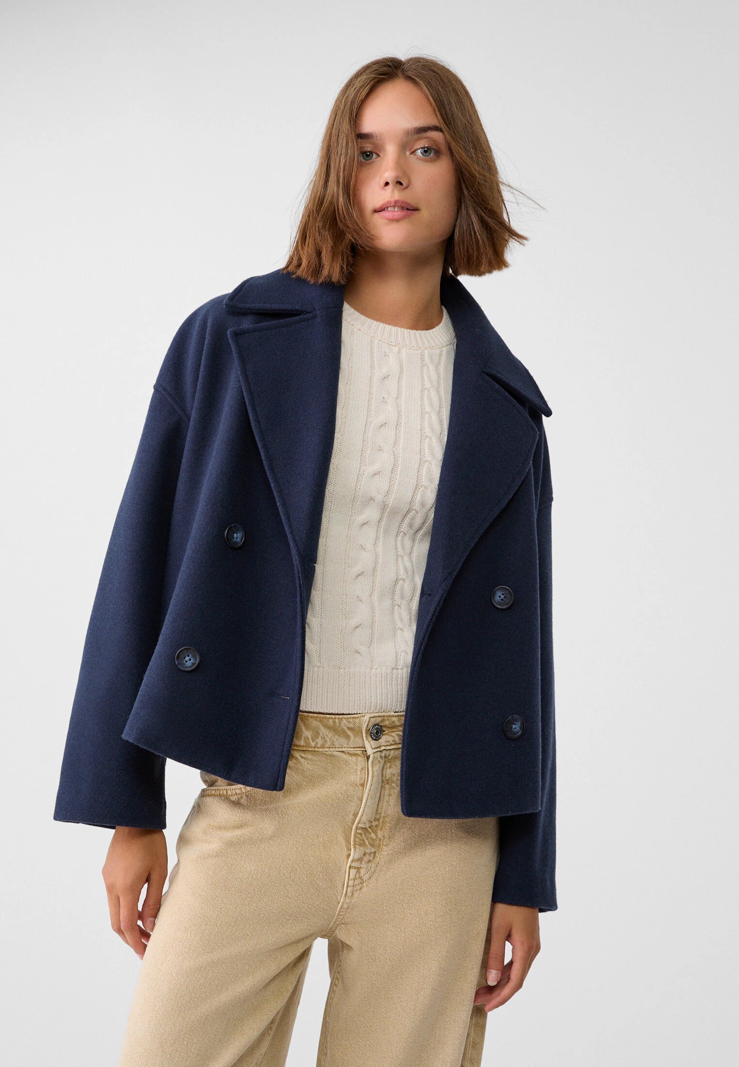 Chaqueta corta de lana para mujer cruzada con cuello de solapa y doble botonadura