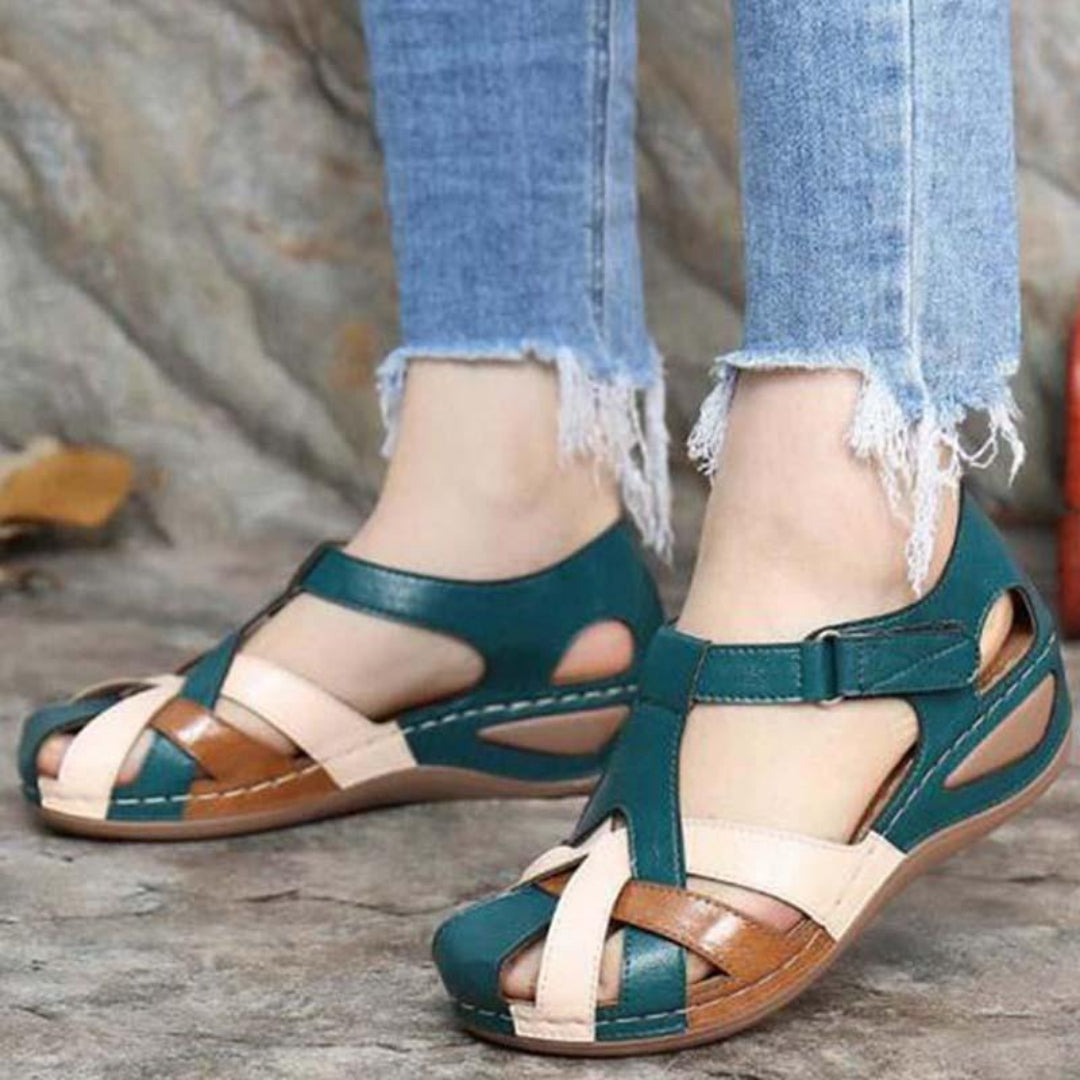 Sandalias de Cuero para Mujer con Diseño de Tiras Entrelazadas y Suela Flexible